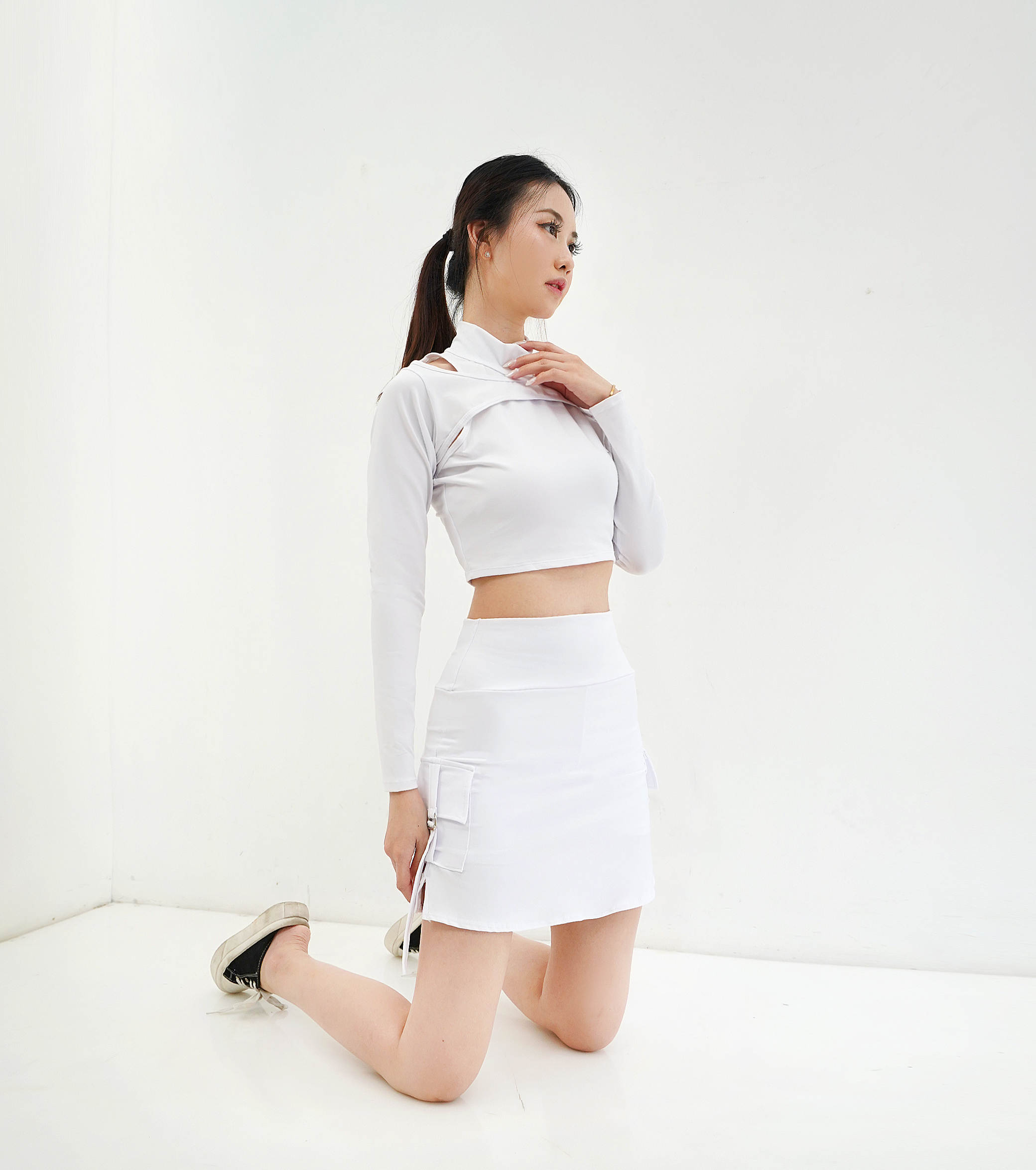 Setelan Baju Olahraga Wanita [ Hotpan rok kantong + top loong slevee ] ]